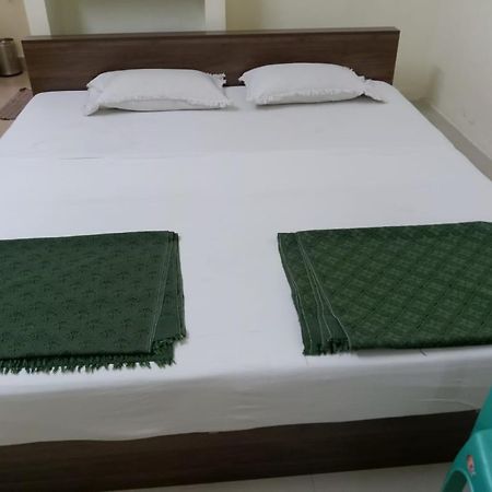 Bssk Comforts Inn Tiruchirappalli Kültér fotó